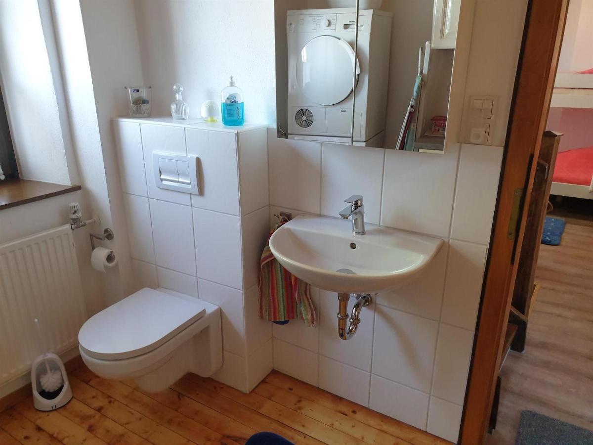 Ferienwohnung Huegelhaus Plutscheid Luaran gambar